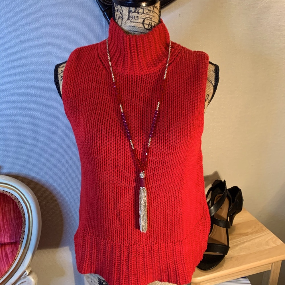 Next Era Red ❤️ knit 🧶 top